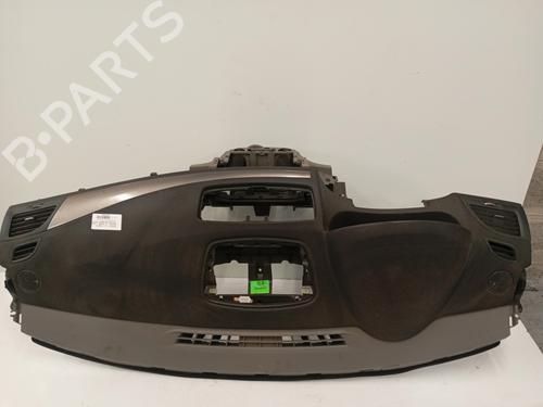 Instrumentbræt RENAULT MEGANE III Hatchback (BZ0/1_, B3_) 1.5 dCi (BZ09, BZ0D, BZ1W, BZ29, BZ14) (110 hp) 21366013