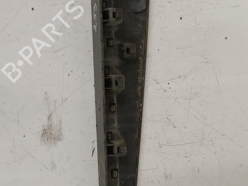 door-moulding-trim-renault-clio-iv-bh_-2012-2013-2014-2015-2016-2017-2018-2019-2020-2021-32231727 main image