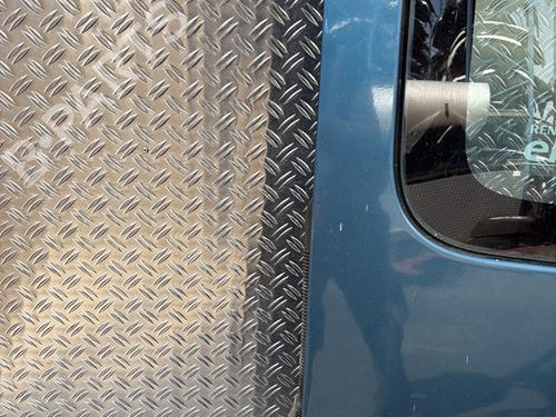 Left tailgate RENAULT TRAFIC II Bus (JL) 2.0 dCi 90 (JL00, JL01, JL0H, JL0M, JL0P, JL0S) | BP33005652C76 - Image 2