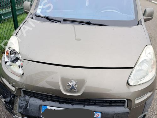 Left headlight PEUGEOT PARTNER Tepee 1.6 HDi | BP30352798C28 - Image 9