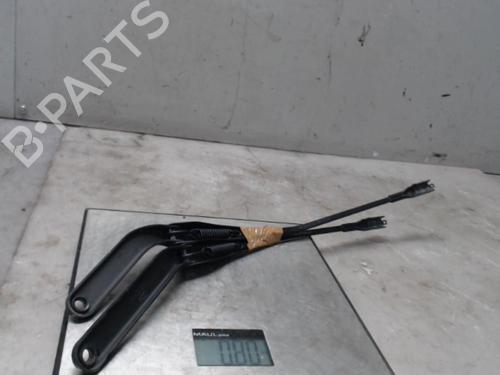 Used Front windshield wiper arm BMW 1 (E87) 116 d (116 hp) 21299998