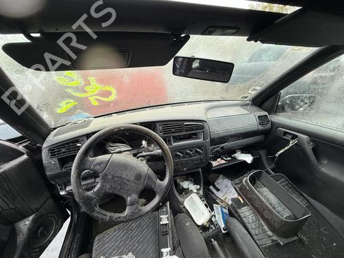Used Parts VW GOLF III Cabriolet (1E7) 1.6 1987372