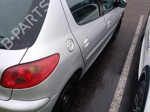 Used Parts PEUGEOT 206 Hatchback (2A/C) 1.4 i 4999045