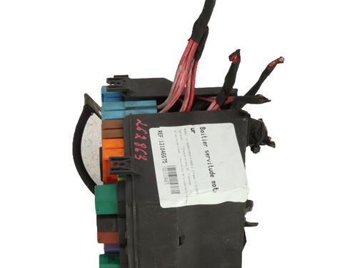 Used Fuse box Fuse box RENAULT ESPACE IV (JK0/1_) 2.0 dCi (JK01, JK02, JK1J, JK1K, JK1H) (150 hp) 38677569 38677569
