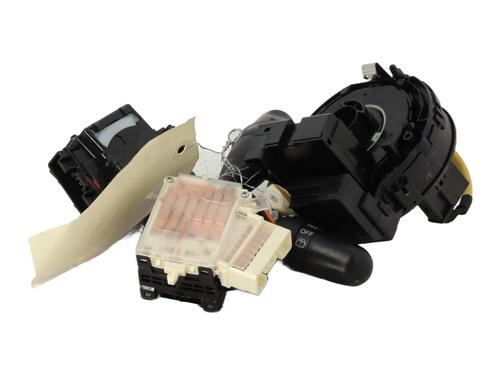 Used Steering column stalk Steering column stalk SUZUKI SX4 (EY, GY) 2.0 DDiS 4x4 (RW420D) (135 hp) 27521696 27521696