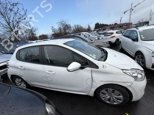 Front wiper motor PEUGEOT 208 I (CA_, CC_) 1.4 HDi | BP23820277M29 