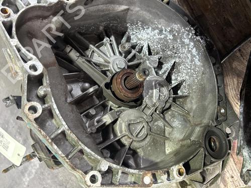 Used Gearbox RENAULT ESPACE III (JE0_) 2.2 dCi (JE0K) (130 hp) 25260979