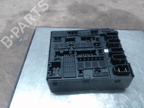 Used Fuse box RENAULT SCÉNIC III (JZ0/1_) 1.5 dCi (106 hp) 21314931
