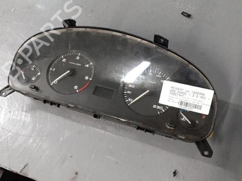 Instrument cluster PEUGEOT 406 (8B) 2.0 HDI 110 | BP21301218C47 