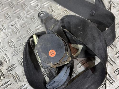 Used Rear left seatbelt Rear left seatbelt 39582493 39582493
