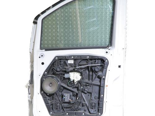 right-front-door-mercedes-benz-vito-mixto-double-cabin-w447-2014-30115073 main image