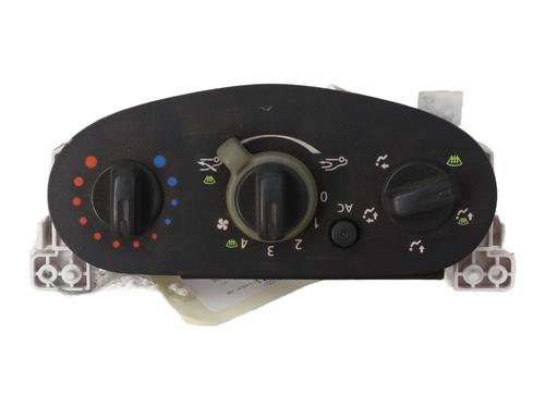 Used Climate control DACIA SANDERO 1.4 MPI LPG (72 hp) 21308199