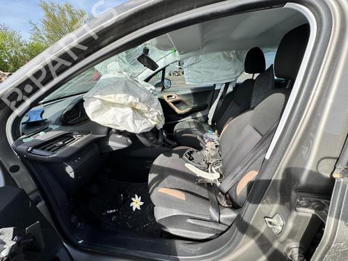Fuse box PEUGEOT 208 I (CA_, CC_) 1.4 HDi | BP21312163E1 