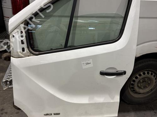 dr-venstre-fortil-renault-trafic-iii-van-fg_-2014-36520271 main image
