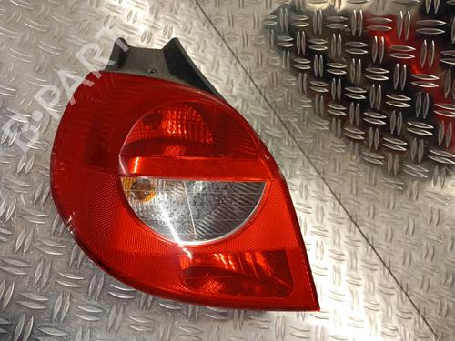 Used Left taillight RENAULT CLIO III (BR0/1, CR0/1) 1.6 16V (BR05, BR0B, BR0Y, BR15, BR1J, BR1M, BR1Y, CR0B,... (112 hp) 23824875