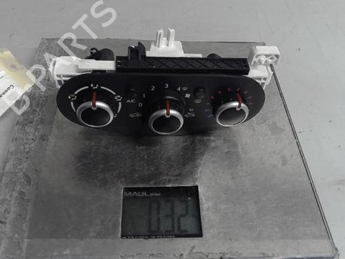 Used Climate control RENAULT TWINGO III (BCM_, BCA_) 0.9 TCe 90 (BCM9, BCM2) (90 hp) 21304619