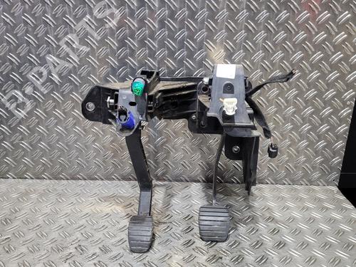 Used Pedal Pedal RENAULT MASTER III Van (FV) 2.3 dCi 145 FWD (FV0E, FV0F, FV0H, FV02, FV0M, FV0S,... (146 hp) 34507758 34507758