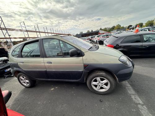 Left headlight RENAULT SCÉNIC I MPV (JA0/1_, FA0_) 1.9 dCi RX4 | BP21309183C28 