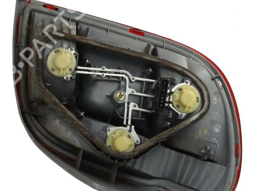 Used Right taillight Right taillight TOYOTA YARIS (_P1_) 1.3 (NCP10, SCP12_) (86 hp) 32000262 32000262