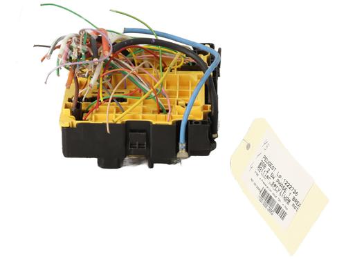 Used Fuse box Fuse box PEUGEOT 308 SW II (LC_, LJ_, LR_, LX_, L4_) 1.6 BlueHDi 120 (120 hp) 21370032 21370032