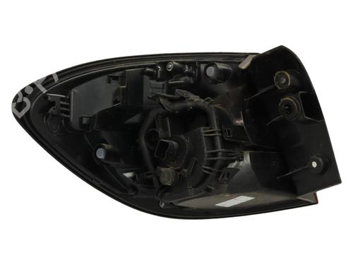 right-taillight-renault-captur-i-j5_-h5_-2013-38488389 main image