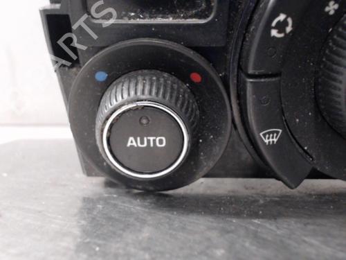 Climate control PEUGEOT 5008 (0U_, 0E_) 2.0 HDi 150 / BlueHDi 150 | BP21299990I5 