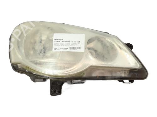 right-headlight-vw-polo-iv-9n_-9a_-2001-2002-2003-2004-2005-2006-2007-2008-2009-2010-2011-2012-2013-2014-31875045 main image