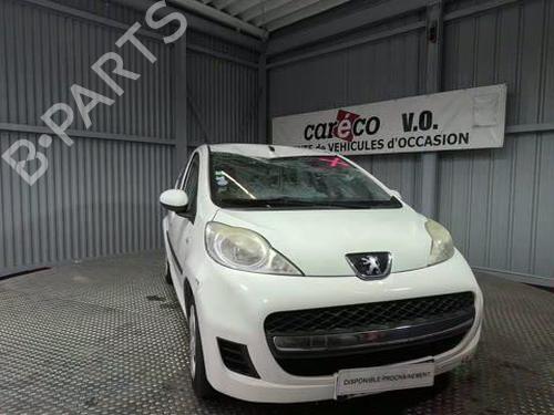 Used Parts PEUGEOT 107 (PM_, PN_)  1.0  4423151