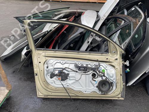 Left front door VOLVO C30 (533) 1.6 D | BP21290150C2 