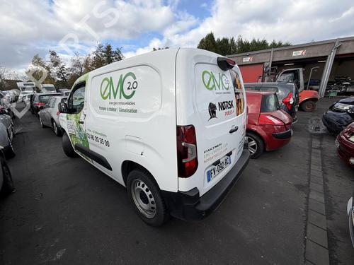 Used Left taillight PEUGEOT PARTNER Box Body/MPV (K9) 1.5 BlueHDI 130 (131 hp) 29880848