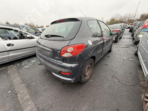 Right taillight PEUGEOT 206+ (2L_, 2M_) 1.4 HDi eco 70 | BP21884473C35 