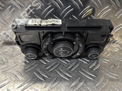 Used Climate control PEUGEOT 5008 (0U_, 0E_) 1.6 HDi (110 hp) 22771337