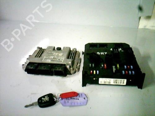 Used Fuse box PEUGEOT 206 Hatchback (2A/C) 1.6 HDi 110 (109 hp) 21365799