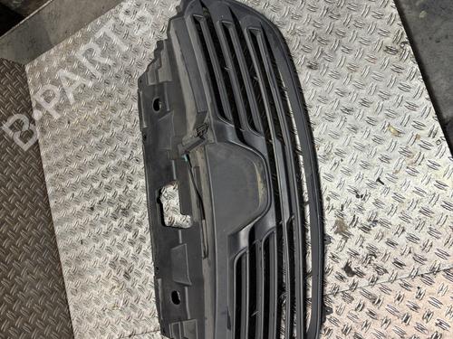 grelha-renault-trafic-iii-van-fg_-2014-37264661 main image