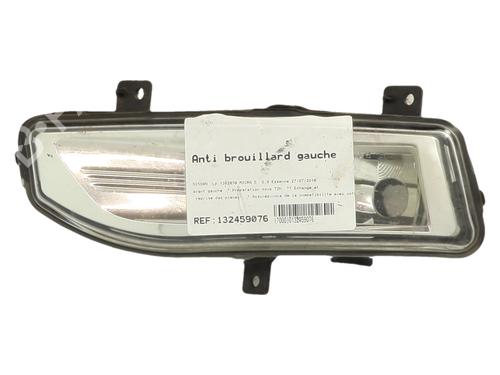 Used Left front fog light Left front fog light 39018251 39018251