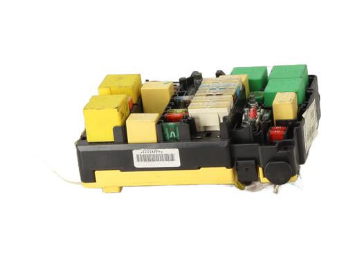 Used Fuse box Fuse box 32499994 32499994