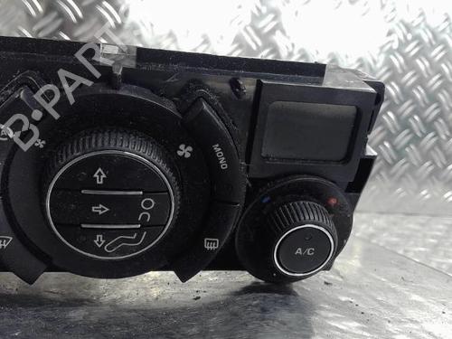 Climate control PEUGEOT 3008 II SUV (MC_, MR_, MJ_, M4_) 1.6 THP 165 (M45GYW, M45GZW, M45GYV) | BP21885931I5 