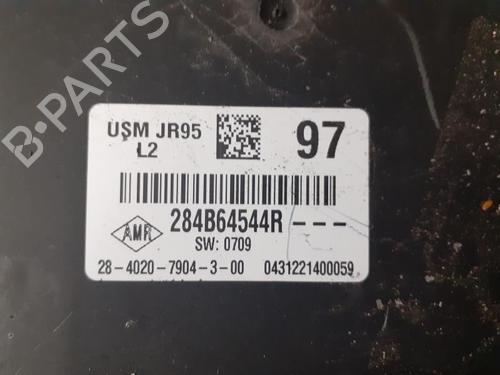 Used Fuse box RENAULT SCÉNIC III (JZ0/1_) 1.6 16V (JZ0U, JZ1B) (110 hp) 21368581