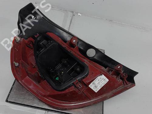 Used Right taillight RENAULT CLIO III (BR0/1, CR0/1) 1.2 16V (BR02, BR0J, BR11, CR02, CR0J, CR11) (75 hp) 21302453