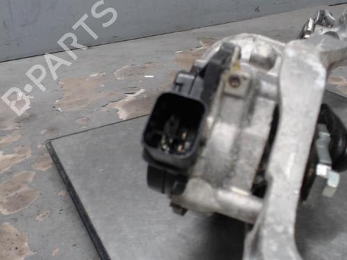Used Front wiper motor KIA RIO III (UB) 1.4 CVVT (109 hp) 21297102
