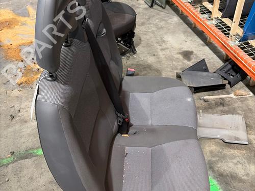 Right front seat PEUGEOT BOXER Van 2.2 HDi 100 | BP38953914C16 - Image 3