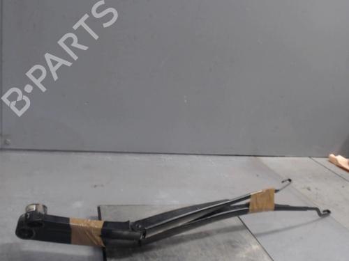 Used Front windshield wiper arm KIA RIO IV (YB, SC, FB) 1.0 T-GDI 100 (101 hp) 21368269
