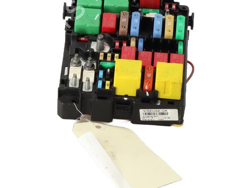 Used Fuse box CITROËN C3 AIRCROSS II (2R_, 2C_) 1.5 BlueHDi 120 (2CYHXX) (120 hp) 30147274