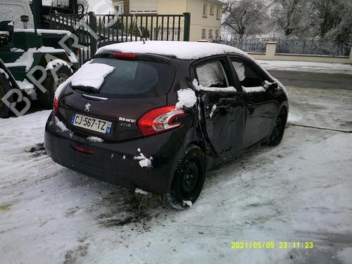 Seat buckle PEUGEOT 208 I (CA_, CC_) 1.4 HDi | BP21371447I32 