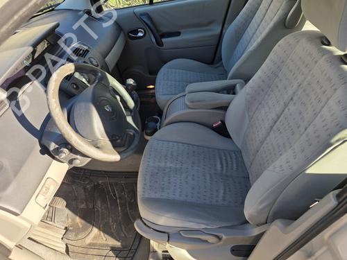 Brugte RENAULT SCÉNIC II (JM0/1_) 1.5 dCi (JM02, JM13) (101 hp) 4431725