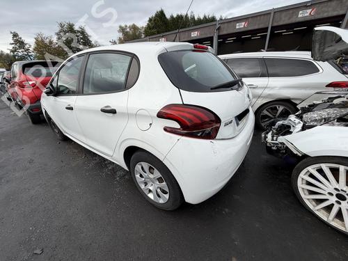 Rear bumper reinforcement PEUGEOT 208 I (CA_, CC_) 1.6 HDi / BlueHDi 75 | BP29835206C73