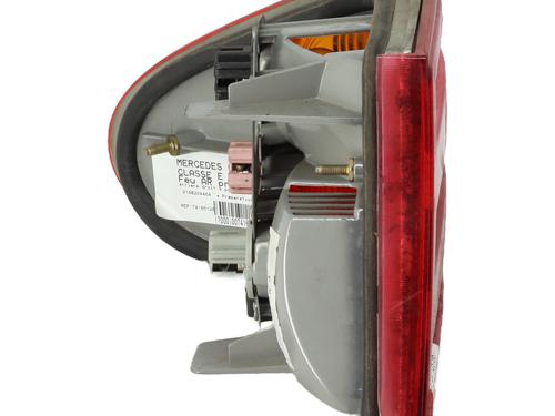 Right taillight MERCEDES-BENZ E-CLASS (W210) E 230 (210.037) | BP28577207C35