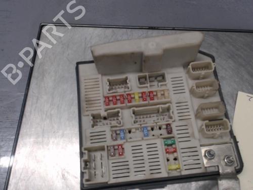 Used Fuse box RENAULT MEGANE II Estate (KM0/1_) 2.0 dCi (150 hp) 21368800