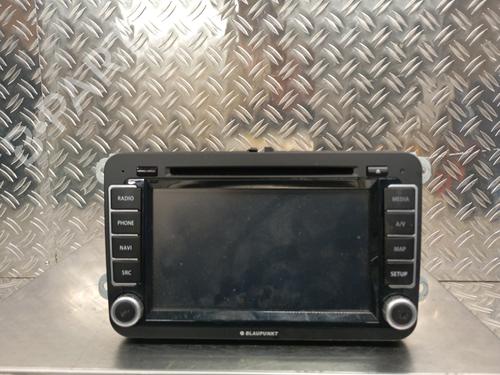 Used Radio VW POLO V (6R1, 6C1) 1.2 (70 hp) 25021634