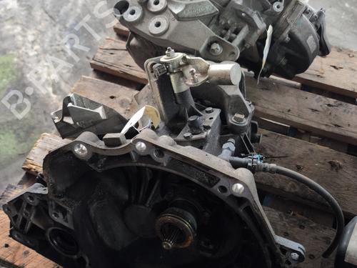 Used Gearbox Gearbox CHEVROLET AVEO Hatchback (T300) 1.2 (69 hp) 21867633 21867633